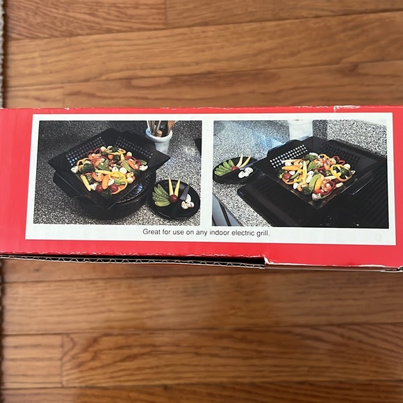 New WokTopper Porcelain Coated Cookware for Stir Frying on the Grill - Picture 7 of 14